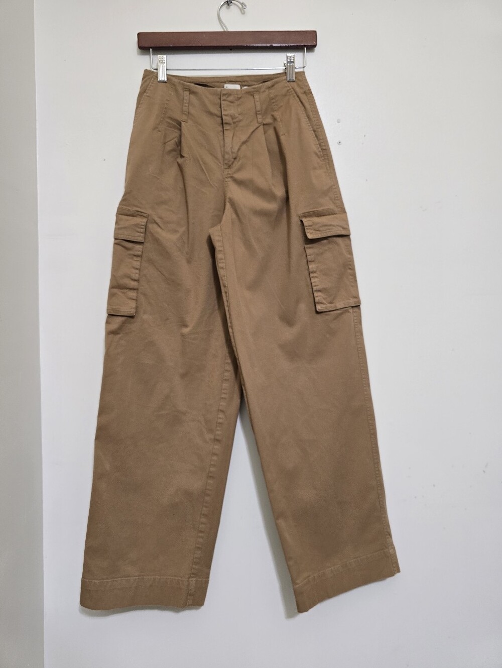 A NEW DAY size 2 Pleated High Rise Wide Leg Cargo Pants Twill Tan